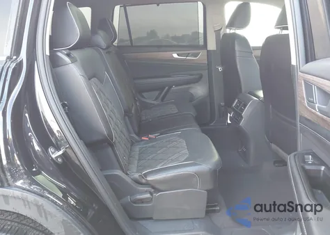 2024 Volkswagen Atlas 2.0T Sel Premium R-Line z USA, uszkodzony, nr VIN 1V2FR2CA9RC601627